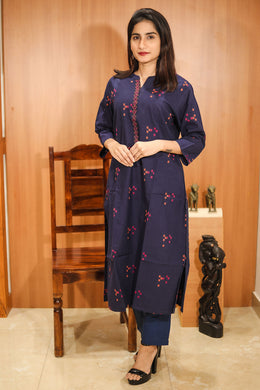 Blue Hand Embroidered Cotton Kurta 10062696