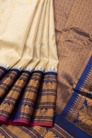 Cream Gadwal Kuttu Silk Saree 10075410