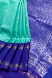 Green Gadwal Silk Saree 10075419