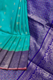Green Gadwal Kuttu Silk Saree 10075446