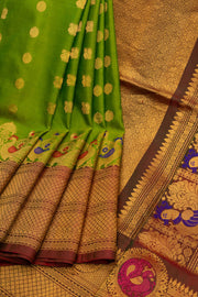 Green Gadwal Silk Saree with Peacock Border 10075447