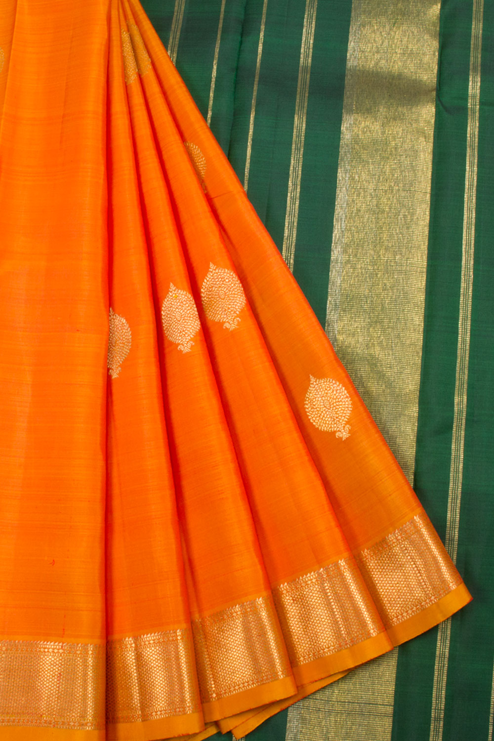 Pumpkin Orange Handloom Pure Zari Kanjivaram Saree 10062334