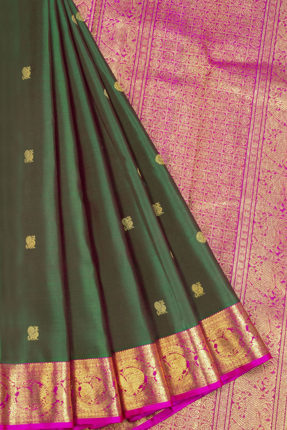 Green Handloom Bridal Kanjivaram Silk Saree 10069179