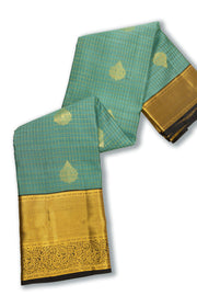 Blue Kanjivaram Pure Silk Saree with Contrast Pallu 10074832