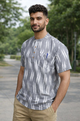 Ikat Cotton Men's Short Kurta With Slim-Fit Design & Front Pocket 10076951