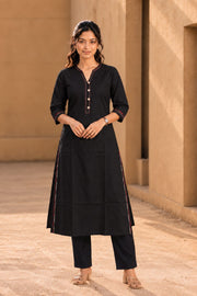 Black Hand Embroidered Cotton Kurta 10077679