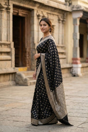 Black Handloom Banarasi Chiniya Silk Saree 10063238