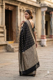 Black Handloom Banarasi Chiniya Silk Saree 10063238