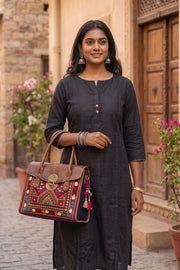 Black Handcrafted Solid Style Cotton Kurta 10077441