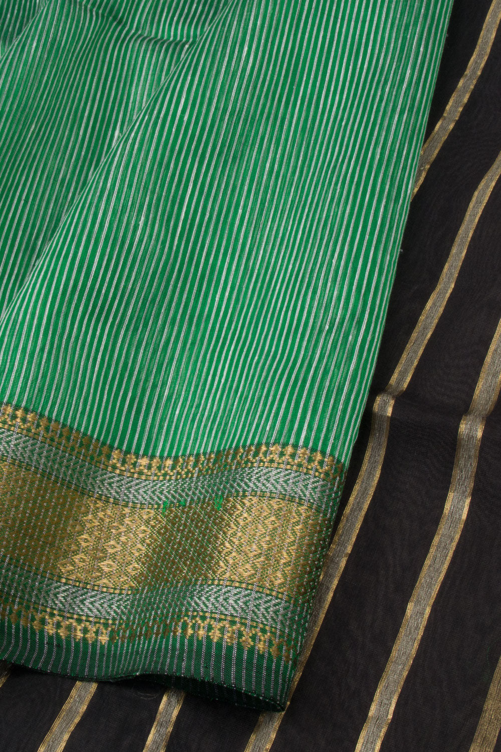 Shamrock Green Handloom Maheswari Silk Cotton Saree 10062612