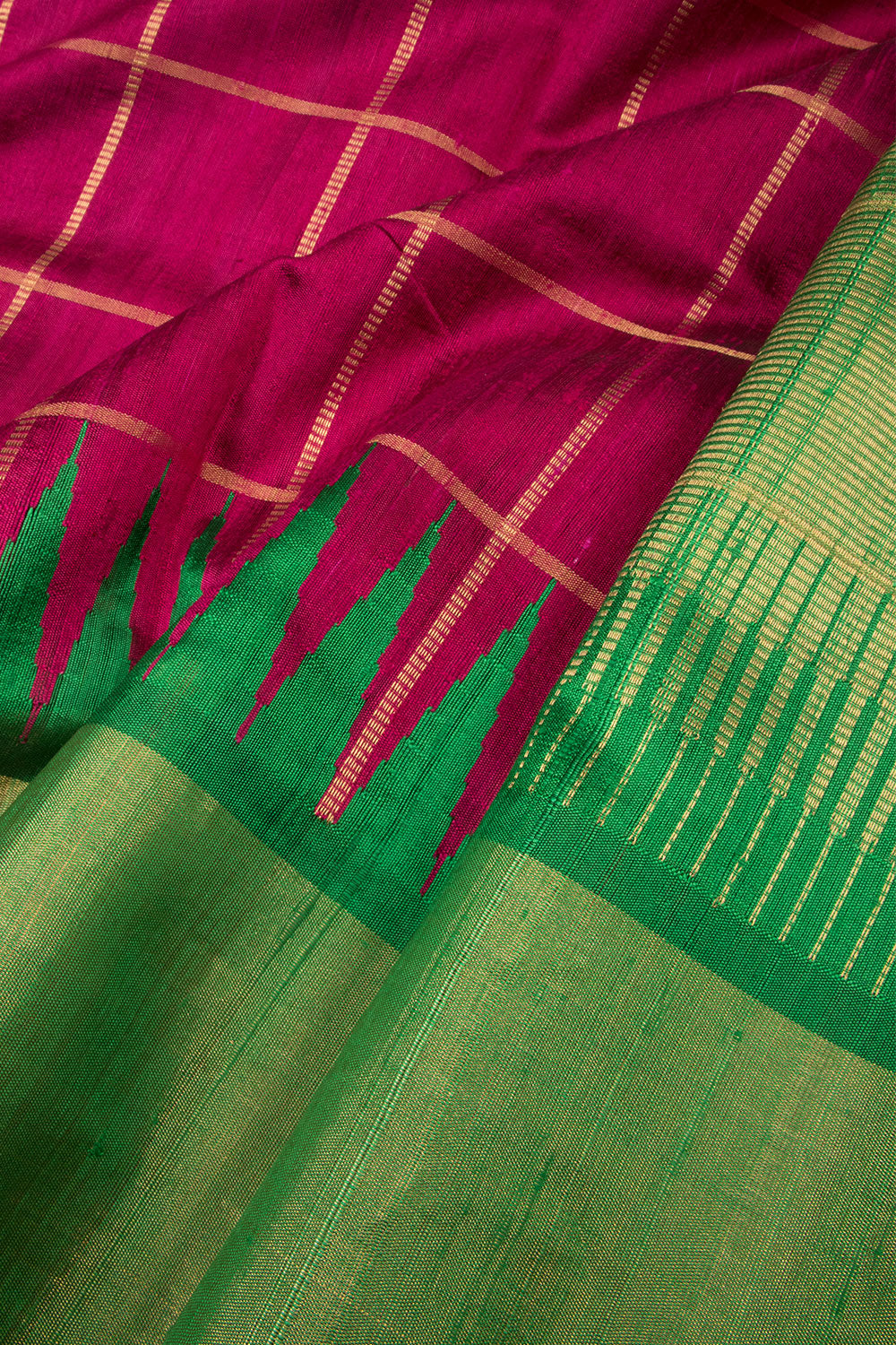 Magenta Handloom Raw Silk Saree - Avishya 