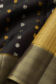 Black Handloom Kanjivaram Silk Saree 10065034