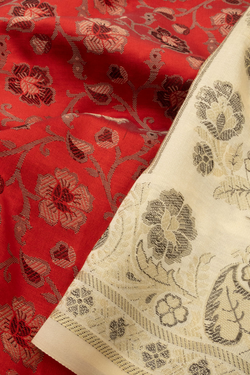Firebrick red Handloom Himro Silk Cotton Saree- Avishya