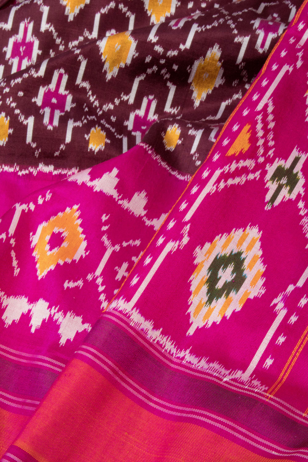 Brown  Handloom Pochampally Ikat Silk Saree 10067937