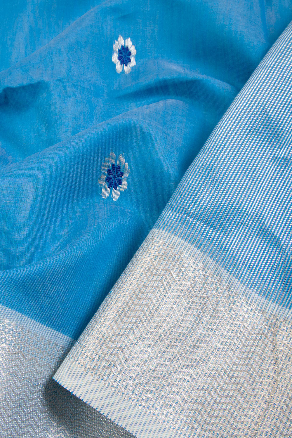 Blue Handloom Maheshwari Silk Cotton Saree 10068639 - Avishya