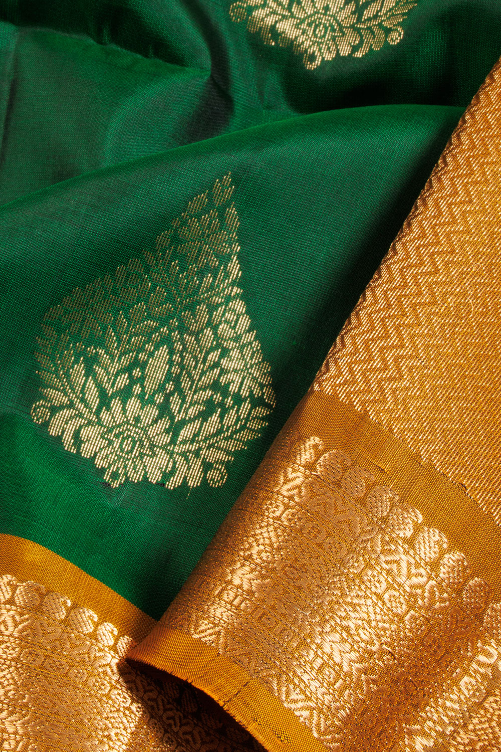 Green Kanjivaram Soft Silk Saree 10069004 - Avishya