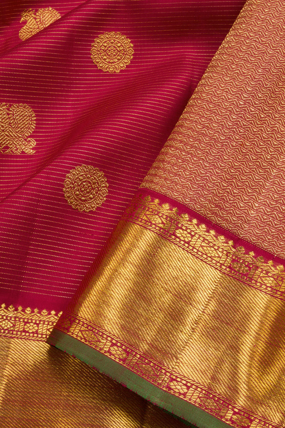 Red Handloom Vaira Oosi Bridal Kanjivaram Silk Saree 10069192 - Avishya
