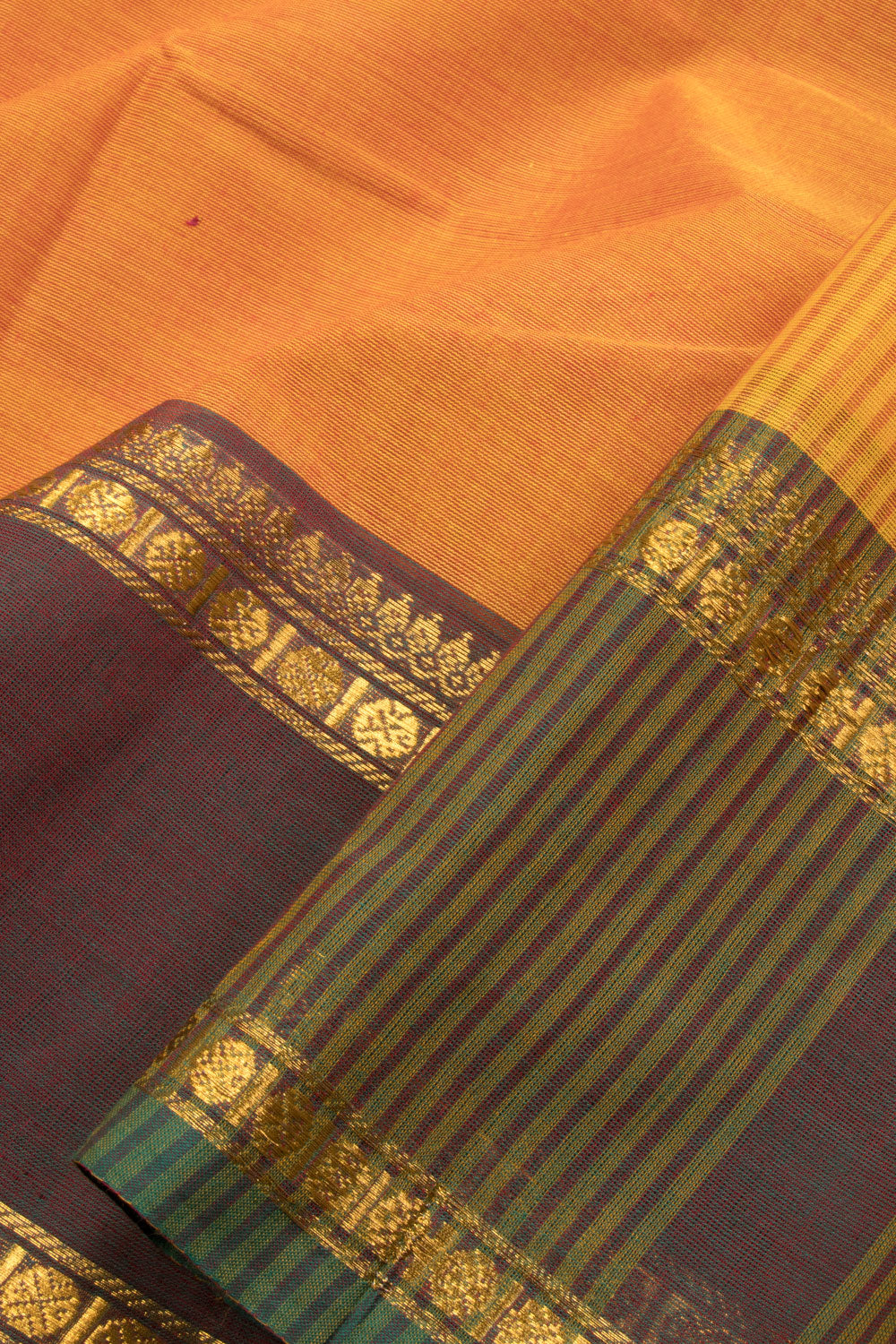 Dual Tone Yellow Handloom Chettinad Cotton Saree 10070074 - Avishya