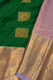 Green Kanjivaram Vegan Silk Saree with Contrast Pallu 10074873