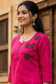 Bright Pink Handcrafted Solid Style Embroidered Cotton Kurta 10077408