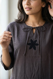 Grey Handcrafted Solid Style Embroidered Cotton Kurta 10077414