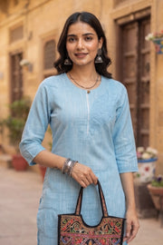 Sky Blue Handcrafted Solid Style Embroidered Cotton Kurta 10077419