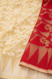 Light Gold Handloom Jamdani Cotton Saree With Floral Motifs 10077546