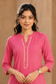 Pink Hand Embroidered Cotton Kurta 10077656