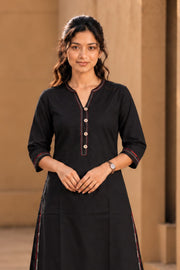 Black Hand Embroidered Cotton Kurta 10077679