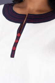 White Boat Neck Cotton Crop Top 10068094