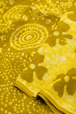 Saffron Dust Yellow Dhakai Batik Silk saree With Geometric Motifs and Floral Motifs 10076574