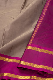 Desert Sand Grey Kanjivaram Pure Silk Saree With Thandavalam Border 10076754