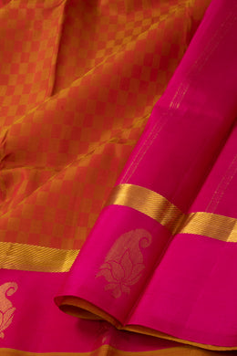 Crushed Berry Pink Kanjivaram Pure Silk Saree With Checks Design And Paisley Border 10076766