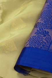 Harvest Gold Green Handloom Borderless Kanjivaram Soft Silk Saree 10076782