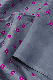 Grey Mulberry Silk Saree With Contrast Blouse 10073072