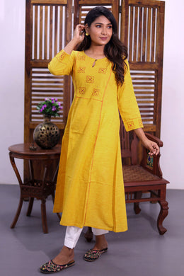 Yellow Hand Embroidered Cotton Kurta 10062657