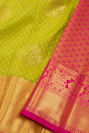 Green Kanjivaram Vegan Silk Saree with Contrast Pallu 10074926