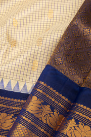 Cream Gadwal Kuttu Silk Saree 10075410