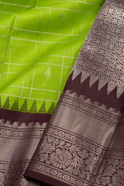 Green Gadwal Kuttu Silk Saree 10075414