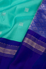 Green Gadwal Silk Saree 10075419