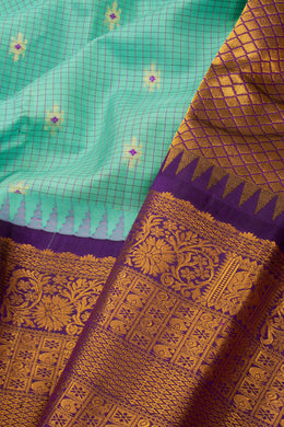 Green Gadwal Kuttu Silk Saree 10075421