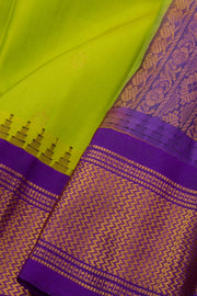 Green Gadwal Kuttu Silk Saree 10075427