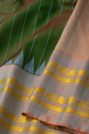 Green Gadwal Kuttu Silk Saree 10076198