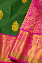 Green Pure Zari Kanjivaram Saree 10074777