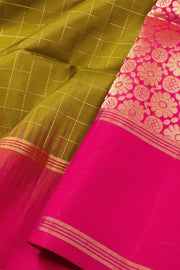 Green Handloom Kanjivaram Silk Saree 10070719 - Avishya