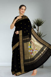 Black Handloom Paithani Cotton Saree with Silk Pallu 10068438