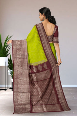 Green Gadwal Kuttu Silk Saree 10075408