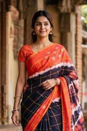 Orange and Navy Blue Checked Tie-Dye Sungudi Cotton Saree 10078009