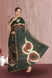 Brown Handcrafted Sungudi Cotton Saree 10074931