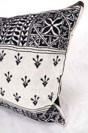 White Kantha Embroidery Hand Bag 10063537